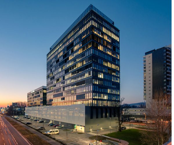 EINSTEINOVA BUSINESS CENTRUM EINSTEINOVA BUSINESS CENTRUM